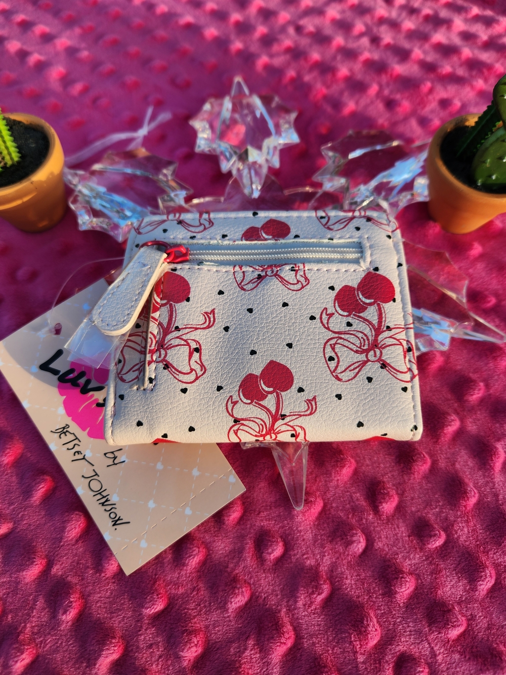 Betsey Johnson White Wallet with Red Heart Accent and Bow Print - Picture 2 of 4